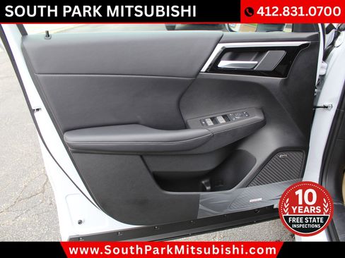 New 2026 Mitsubishi Outlander LE AWD/4WD image 13