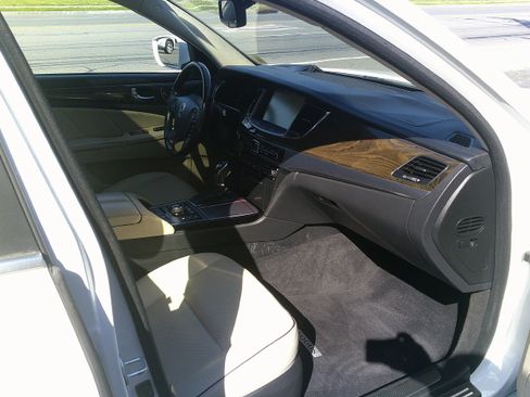 Used 2014 Hyundai Equus Signature RWD image 34