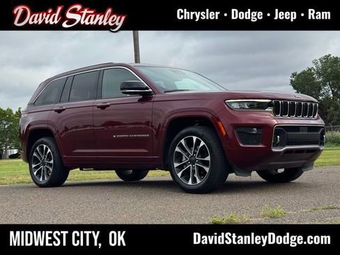 Certified 2022 Jeep Grand Cherokee Overland w/ Luxury Tech Group IV RWD image 1