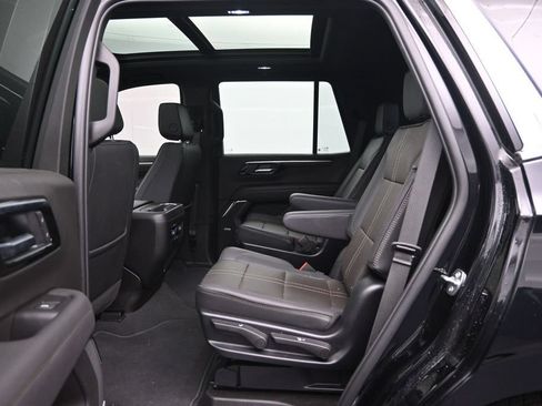 Used 2025 Chevrolet Tahoe High Country AWD/4WD image 26