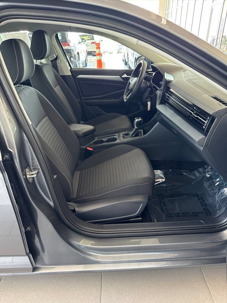 Certified 2026 Volkswagen Jetta S FWD image 8