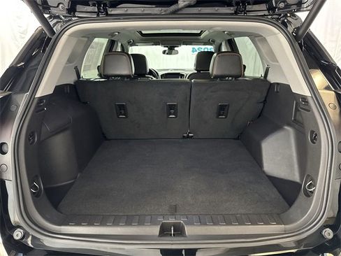 Certified 2024 GMC Terrain AT4 image 24