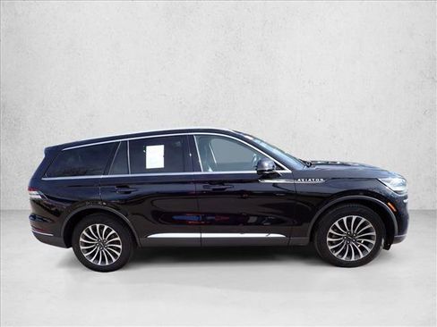 Used 2023 Lincoln Aviator Reserve image 5