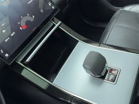 Used 2024 Land Rover Range Rover Velar S image 33