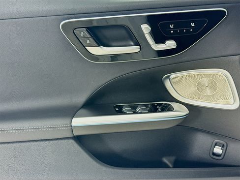 Certified 2025 Mercedes-Benz C 300 Sedan image 19