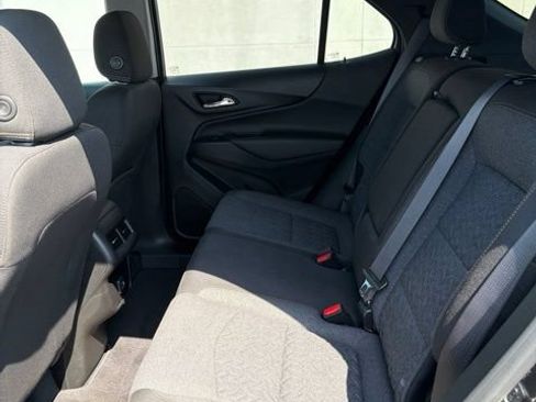 Used 2022 Chevrolet Equinox LT FWD image 11