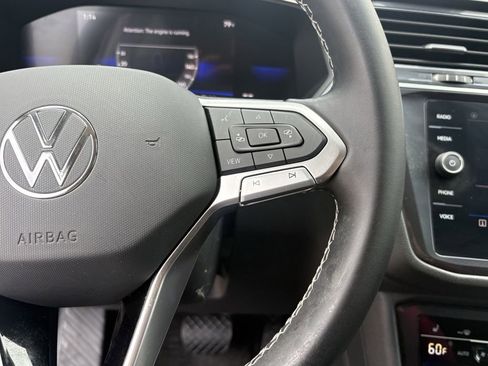Used 2023 Volkswagen Tiguan SE FWD image 17