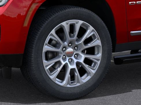 New 2026 GMC Yukon XL Denali w/ Denali Reserve Package RWD image 9
