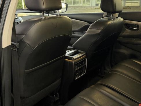 Used 2018 Nissan Murano SL w/ Moonroof Package image 15