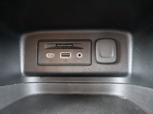Used 2020 Chevrolet Equinox LT FWD image 14
