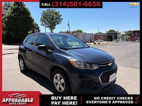 Used 2019 Chevrolet Trax LS FWD image 7