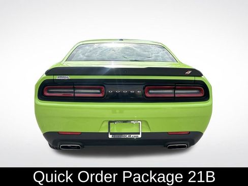 Used 2023 Dodge Challenger SXT image 6