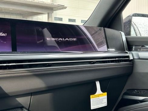 New 2026 Cadillac Escalade Sport AWD/4WD image 22