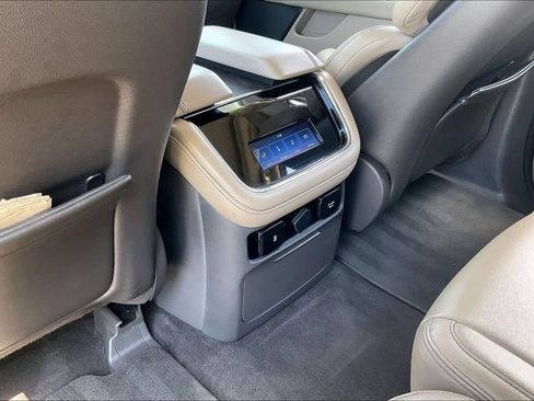 Used 2023 Lincoln Navigator 2WD image 10