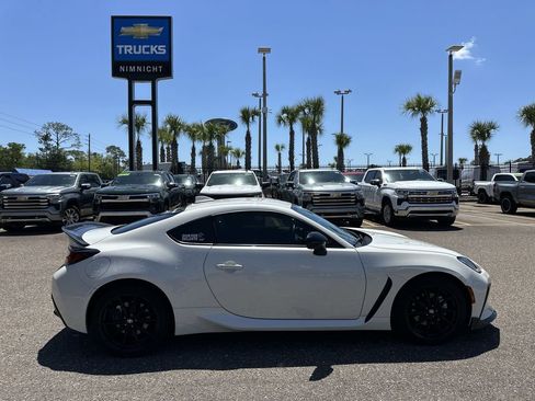 Used 2025 Toyota GR86 Premium image 17