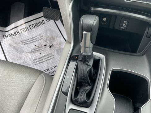 Used 2018 Honda Accord LX image 17