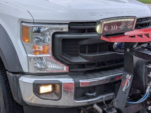 Used 2022 Ford F550 4x4 Regular Cab Super Duty w/ Power Equipment Group image 15