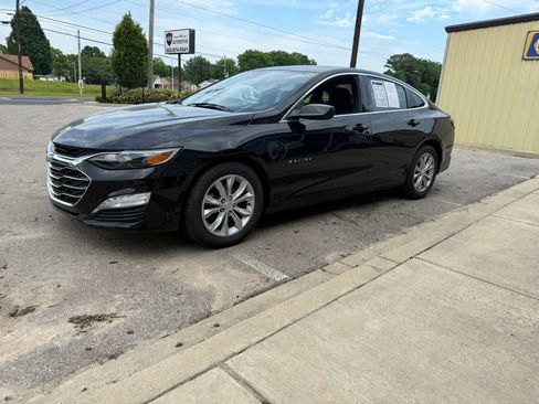Used 2020 Chevrolet Malibu LT FWD image 4