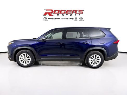 Certified 2024 Toyota Grand Highlander XLE image 9