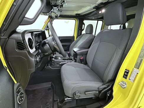 Certified 2024 Jeep Wrangler Willys image 10