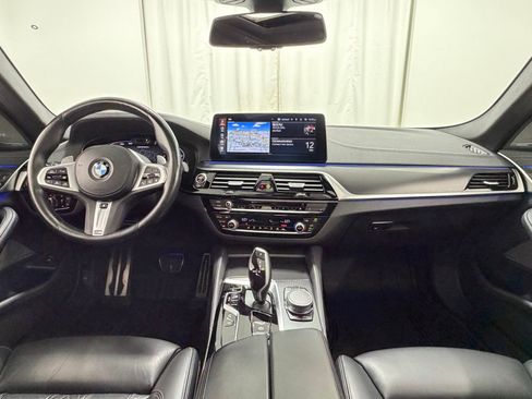 Used 2023 BMW M550i xDrive AWD/4WD image 8