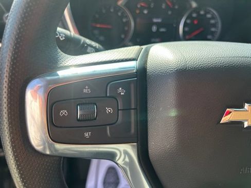 Used 2024 Chevrolet Blazer LT w/ Convenience Package FWD image 18