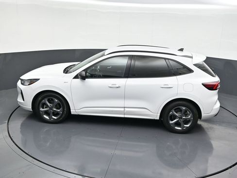 Used 2023 Ford Escape ST-Line w/ Tech Pack #1 image 17