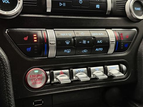 Used 2020 Ford Mustang Premium RWD image 35
