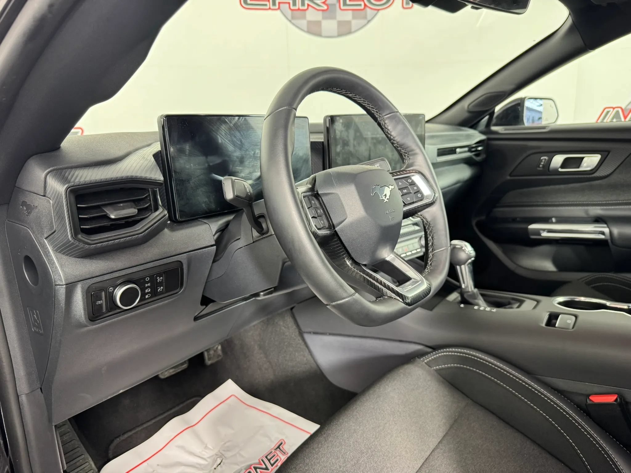 Used 2025 Ford Mustang Coupe RWD image 10