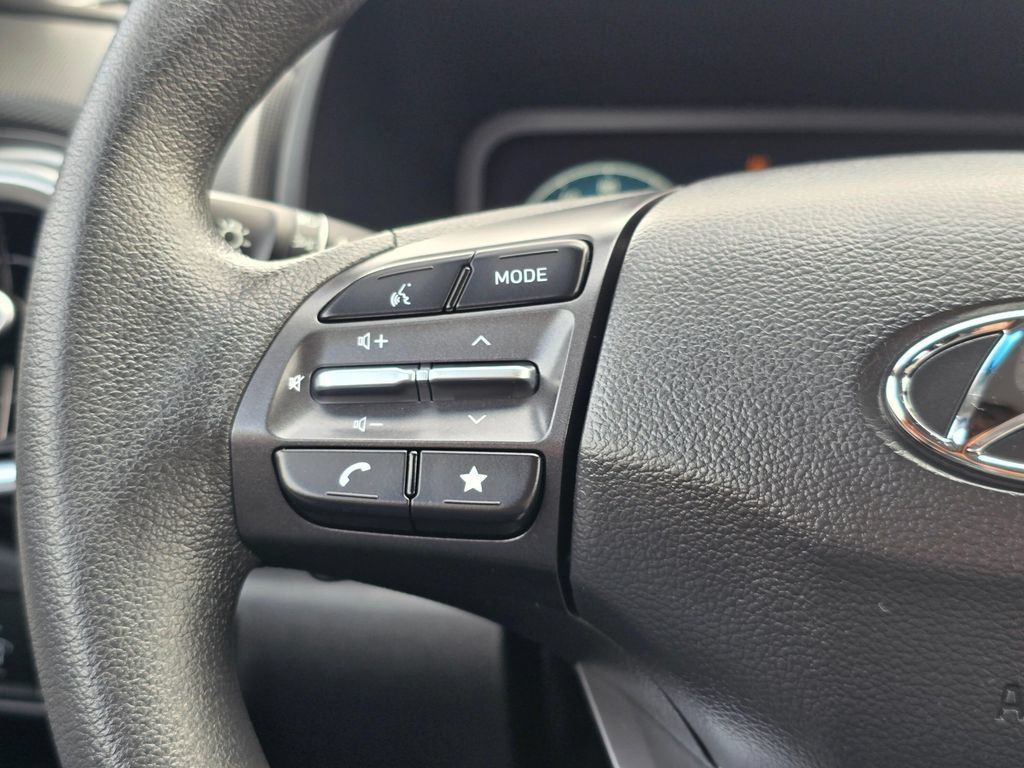 Used 2023 Hyundai Kona SE FWD image 26