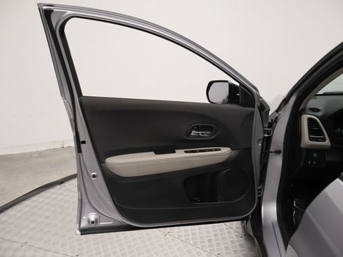 Used 2022 Honda HR-V LX image 16