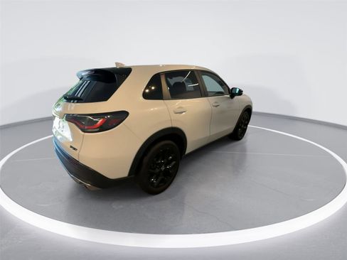 Used 2024 Honda HR-V Sport image 7