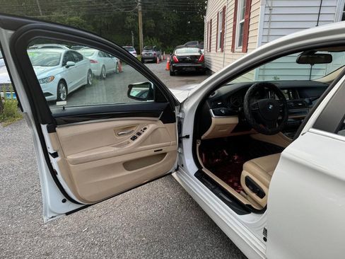 Used 2014 BMW 535d xDrive image 27