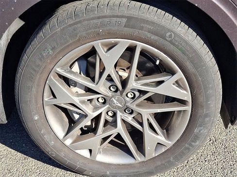 Used 2023 Genesis GV70 2.5T Select w/ Select Package image 9