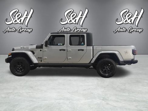 Used 2021 Jeep Gladiator Willys image 15