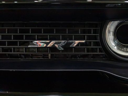 Used 2016 Dodge Challenger SRT Hellcat RWD image 22