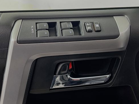 Used 2018 Toyota 4Runner SR5 image 17