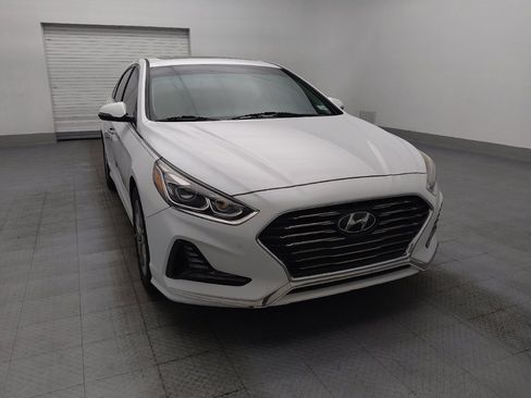 Used 2018 Hyundai Sonata Limited w/ Cargo Package FWD image 13