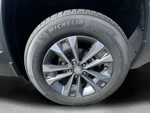 New 2026 Chevrolet Equinox LT w/ Convenience Package II image 31