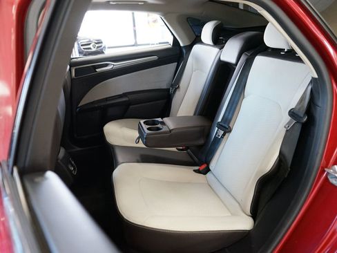 Used 2020 Ford Fusion SE w/ Equipment Group 151A image 43