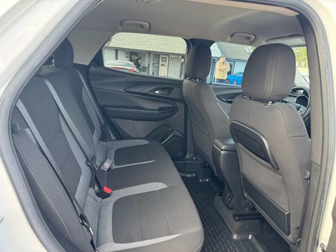 Used 2022 Chevrolet TrailBlazer LT w/ Convenience Package image 24