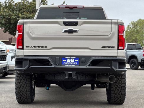 New 2026 Chevrolet Silverado 2500 ZR2 w/ LPO, Dark Essentials Package image 7