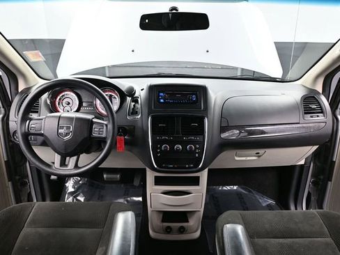 Used 2016 Dodge Grand Caravan American Value Package image 23