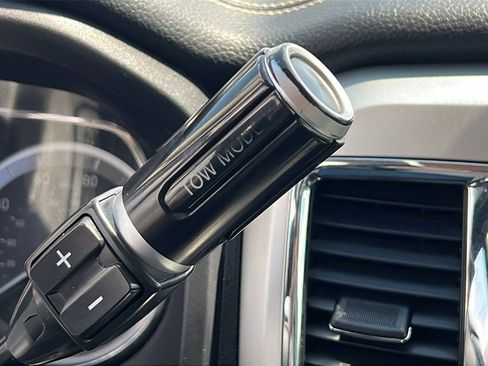 Used 2018 Nissan Titan PRO-4X image 19