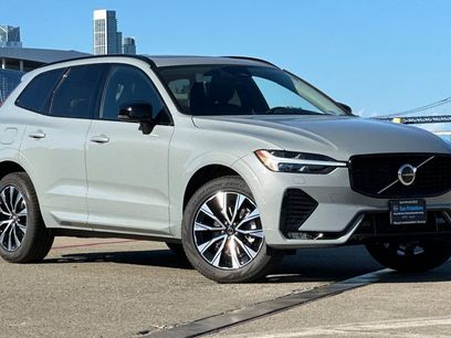 Certified 2025 Volvo XC60 B5 Core w/ Protection Package Premier