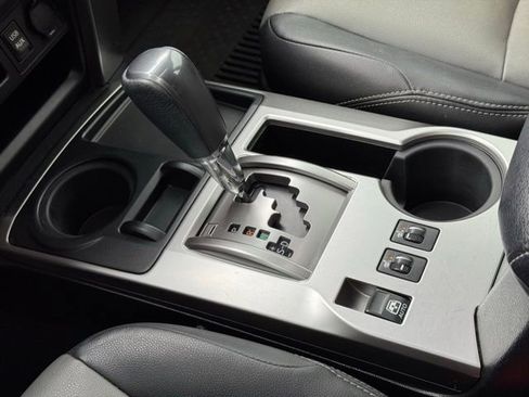 Used 2017 Toyota 4Runner SR5 image 34