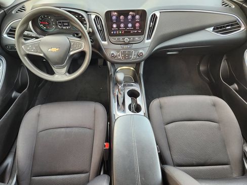 Used 2021 Chevrolet Malibu LT FWD image 24