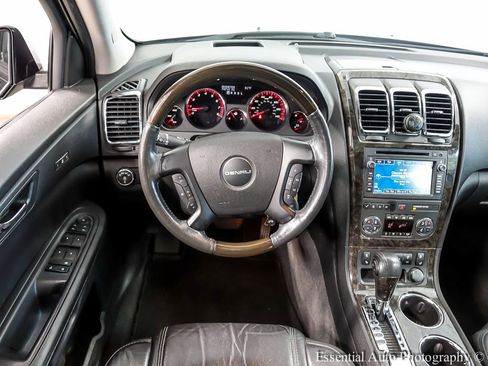 Used 2012 GMC Acadia Denali image 14