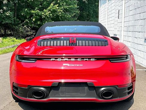 Certified 2023 Porsche 911 Carrera RWD image 9