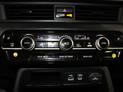 Used 2023 Honda Pilot Touring image 50